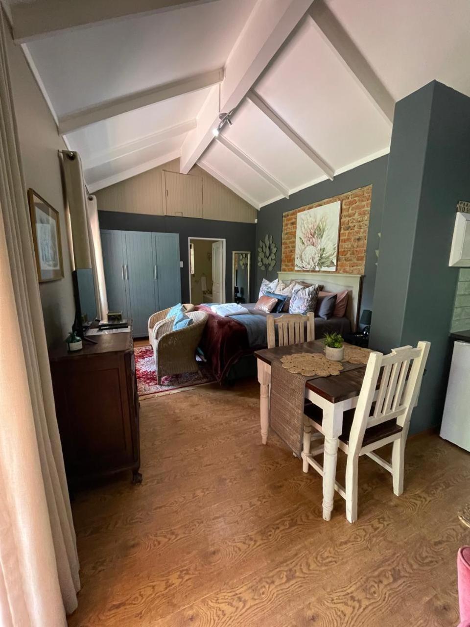 Periwinkle, Grove ,Acorn & Sage Cottages Clarens Esterno foto