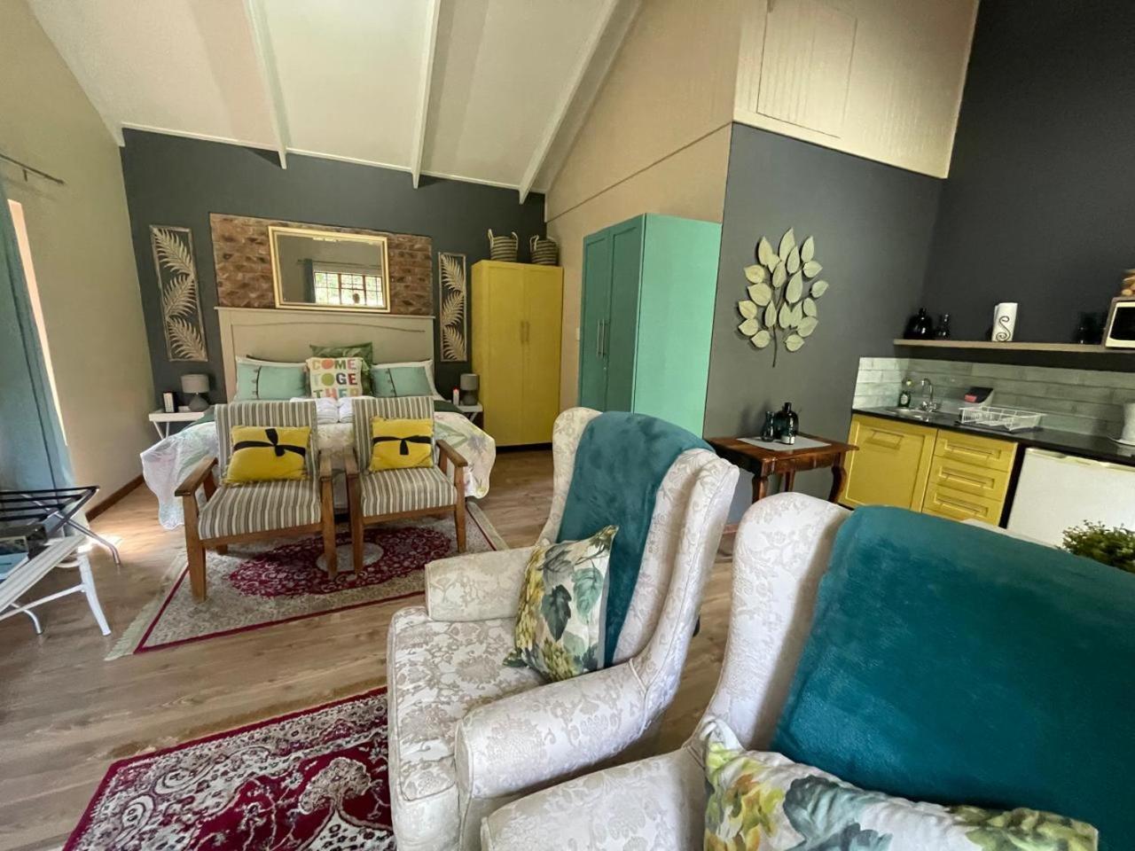 Periwinkle, Grove ,Acorn & Sage Cottages Clarens Esterno foto