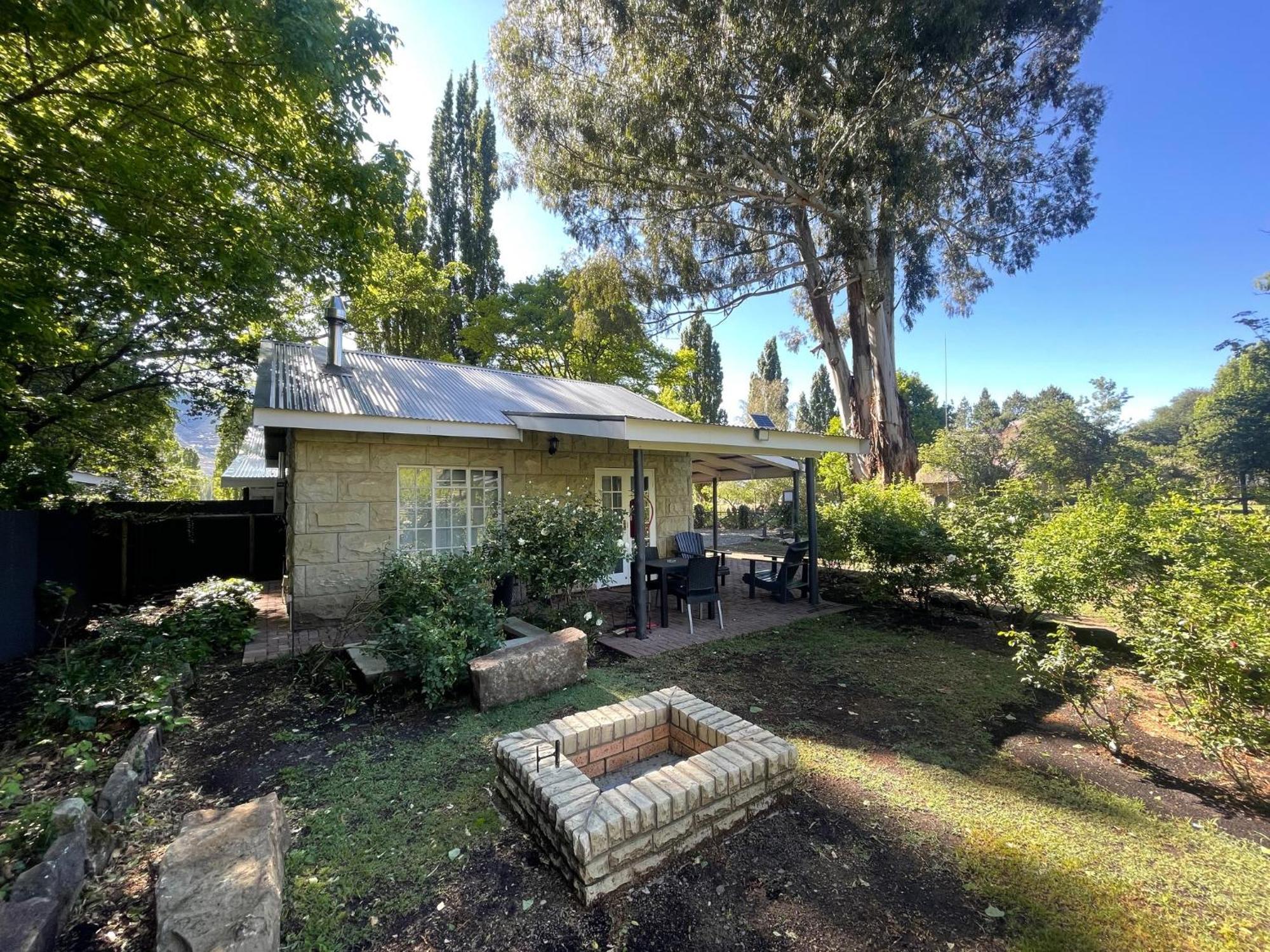 Periwinkle, Grove ,Acorn & Sage Cottages Clarens Esterno foto
