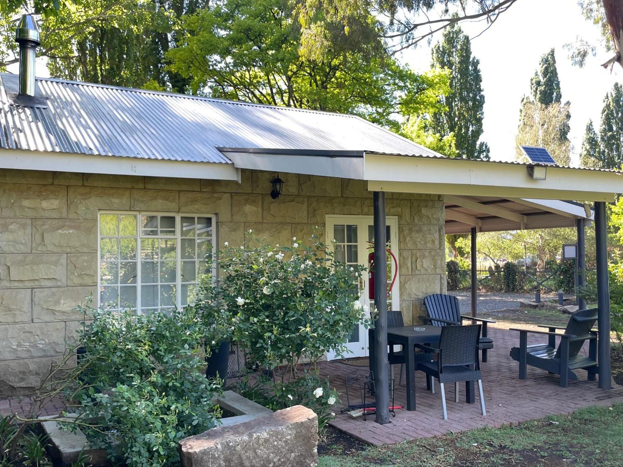 Periwinkle, Grove ,Acorn & Sage Cottages Clarens Esterno foto
